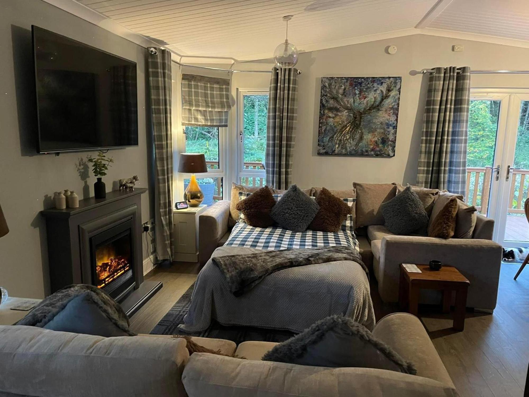 Dollar Riverbank Lodge מראה חיצוני תמונה