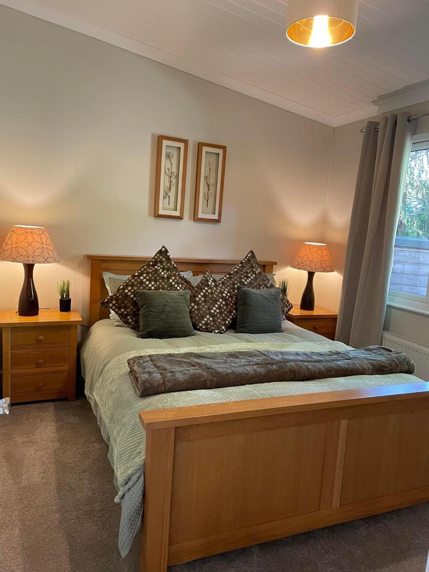 Dollar Riverbank Lodge מראה חיצוני תמונה